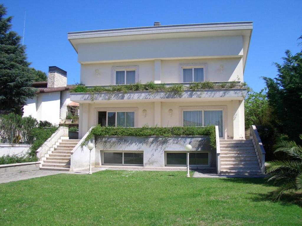 Villa Luxury Roma Marco Simone Εξωτερικό φωτογραφία